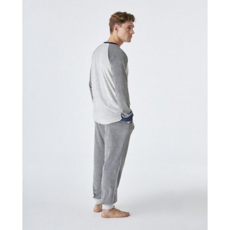 Pijama de hombre de terciopelo de color gris