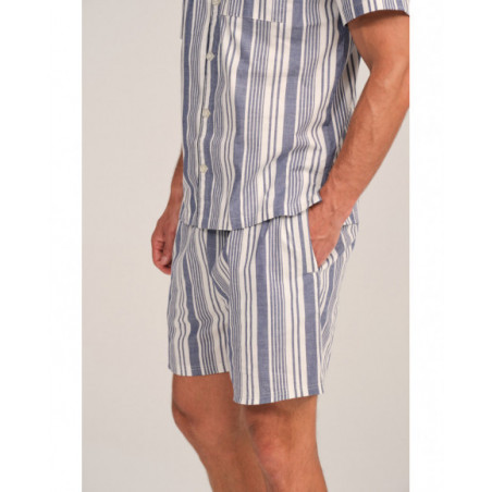 Pijama hombre rayado en azul y blanco con cuello abierto